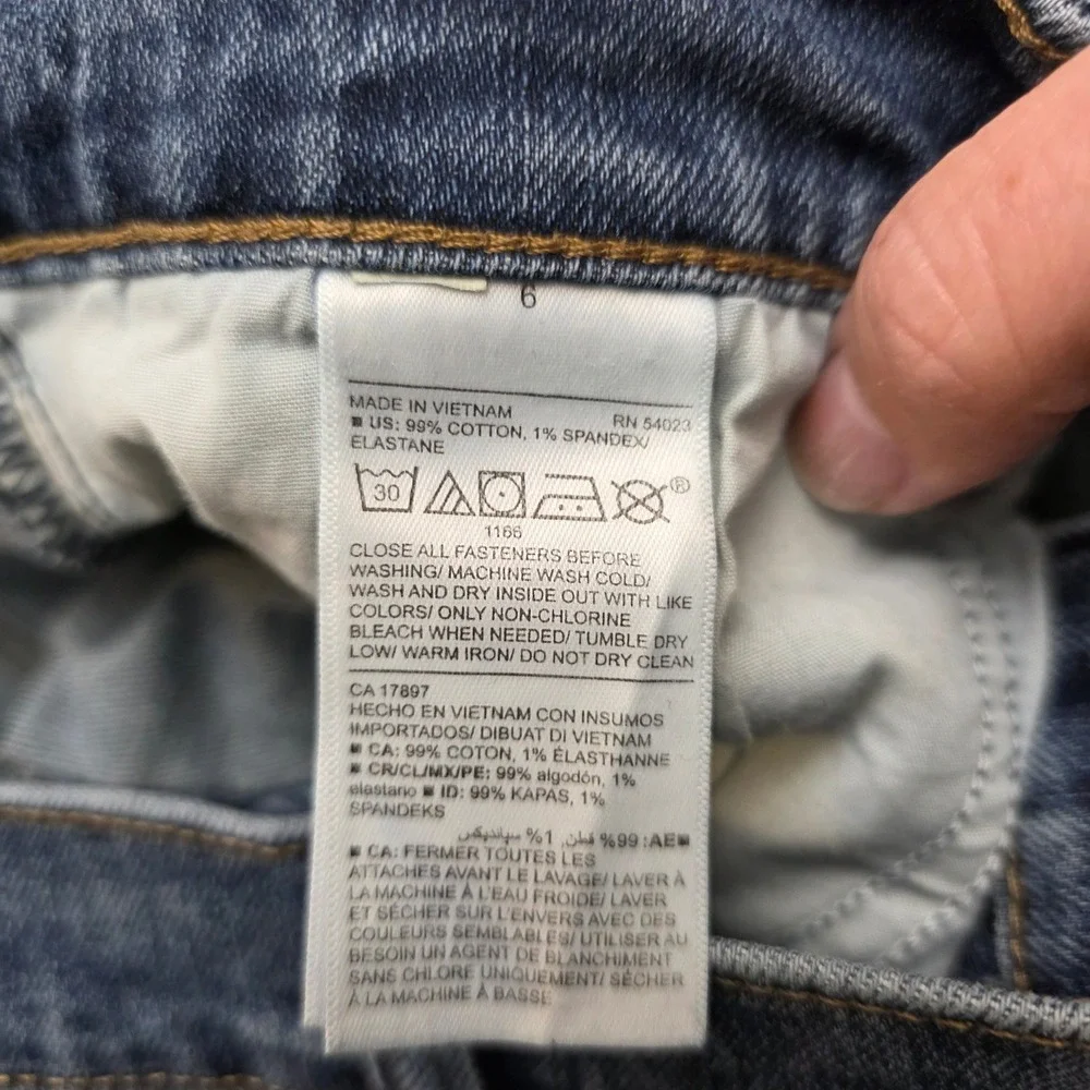Old Navy Womens Mid-Rise Boyfriend‎ Jeans Blue Medium Wash Size 6